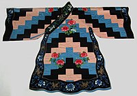 清 緞地彩繡水田衣-Theatrical robe for a female Daoist priest MET 30 76 8 F