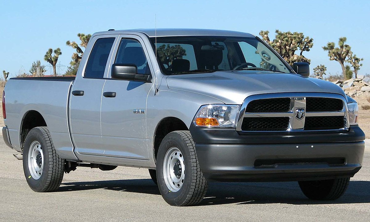 File:2009 Dodge RAM ST 4-door pickup -- NHTSA 01.jpg - Wikimedia Commons