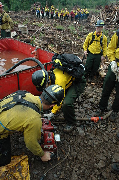 File:2013 Mid-Willamette Valley Fire School (9308358443).jpg