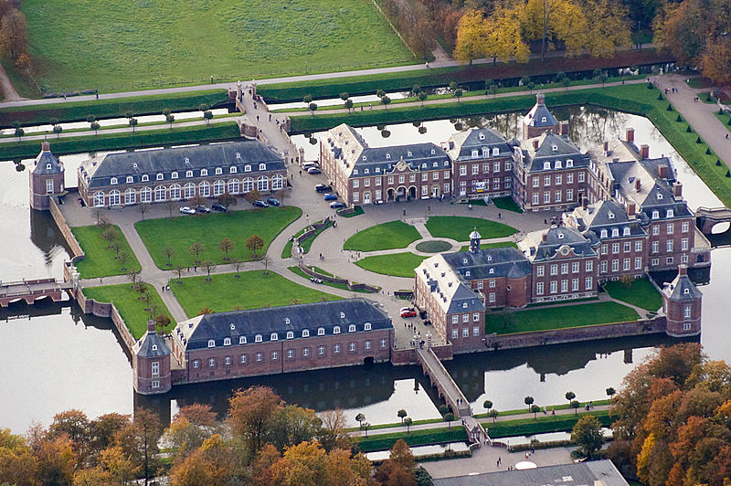 File:20141101 Schloss Nordkirchen (06946).jpg