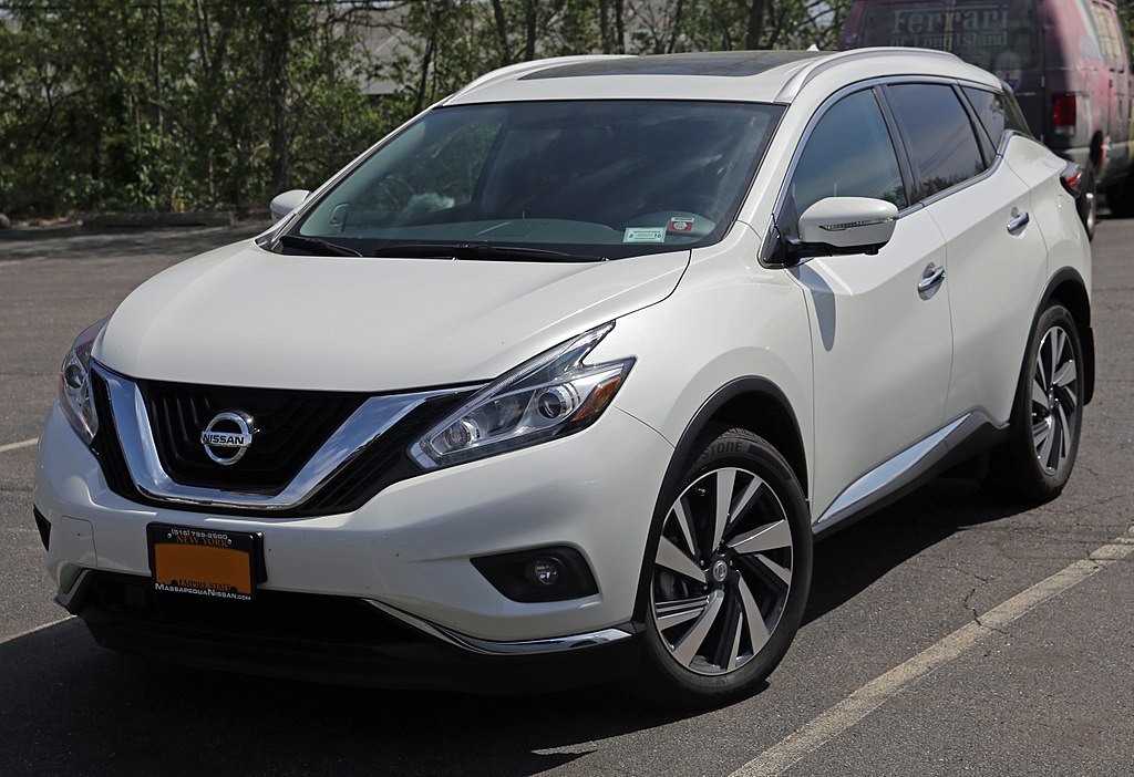 2015 Nissan Murano SV AWD, front left.jpg