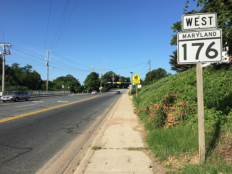 File:2016-08-12 08 40 21 View west along Maryland State Route 176 (Dorsey Road) at Maryland State Route 648 (Baltimore-Annapolis Boulevard) in Ferndale, Anne Arundel County, Maryland.jpg