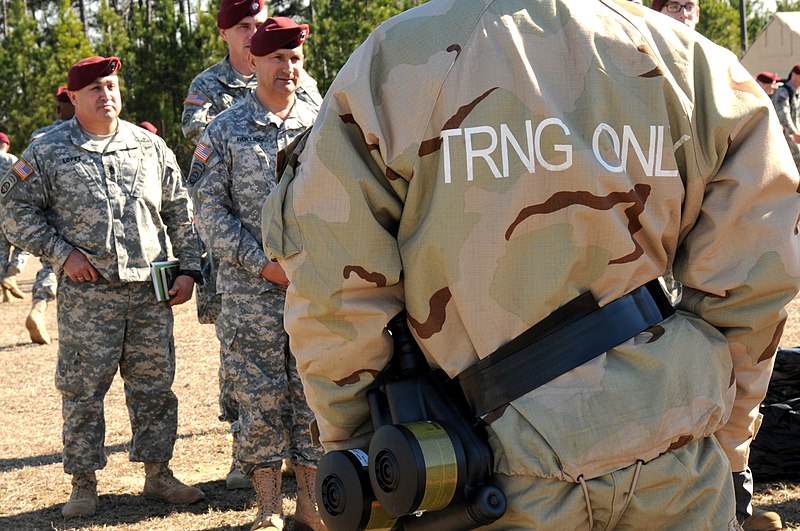 File:20th SUPCOM soldiers demonstrate capabilities for 82nd GRF mission 130221-A-FO214-141.jpg