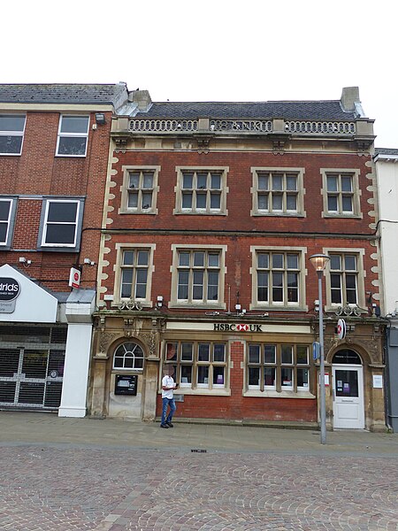 File:21, Market Place, Gainsborough.jpg