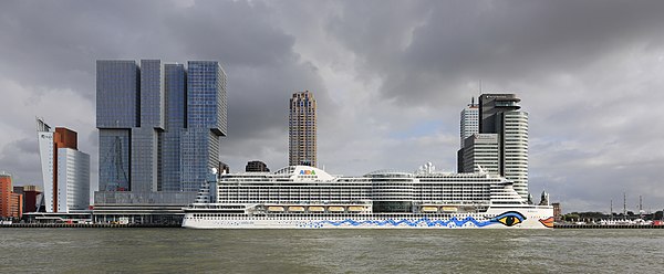 Wilhelminapier in Rotterdam