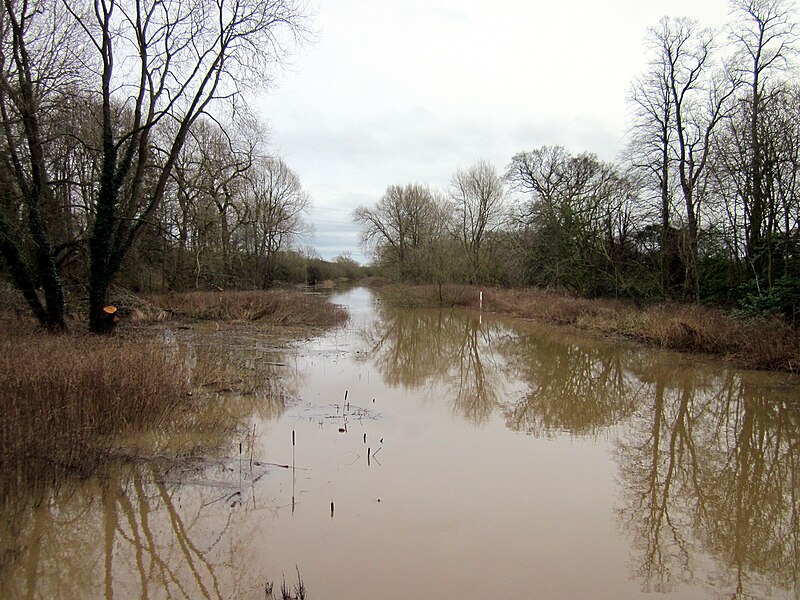 File:Aldford Brook in Flood - geograph.org.uk - 3801905.jpg