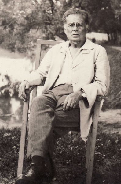 File:Andrius Domaševičius c. 1920 (cropped).png