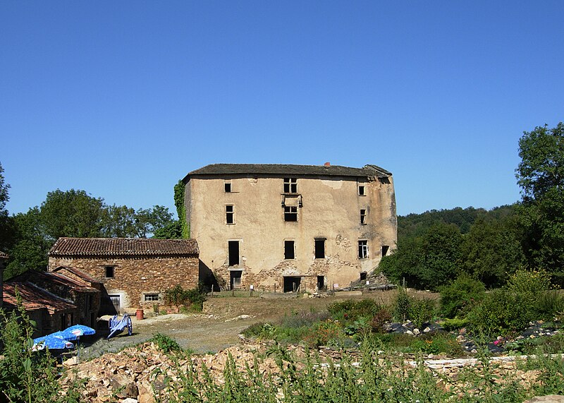 File:Arifat chateau.JPG