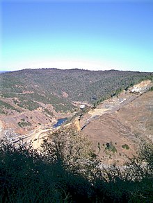 The proposed site of the Auburn Dam; the original concrete dam footing is visible to the right of the river Auburndamsite.jpg