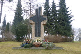 Gedenkstätte für die Opfer der Kriege und Gewalt auf dem Neuen Friedhof Haunstetten
