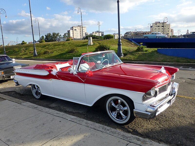 File:Automobile à La Havane (21).jpg