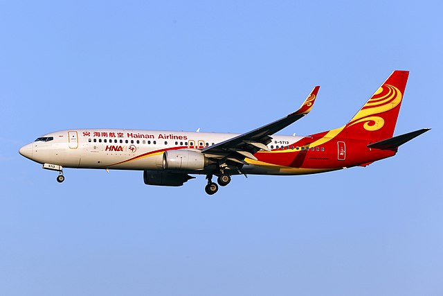 Hainan Airlines Boeing 737-800