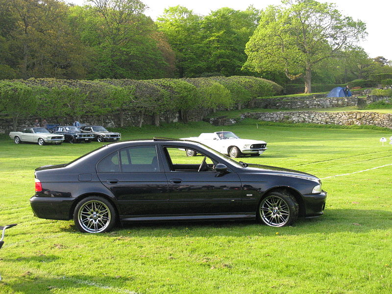 File:BMW M5 E39 (7298578524).jpg