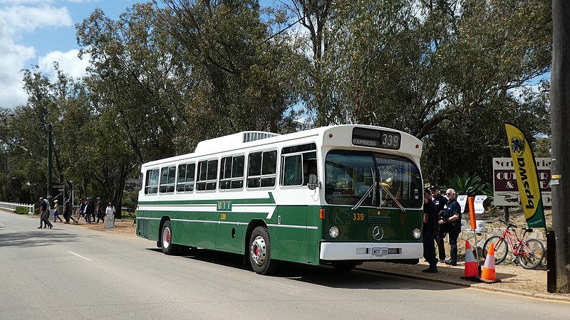 File:BPSWA Mercedes-Benz O305 (JW Bolton) MTT339 @ Glebe Street,York.jpg