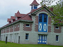 220px-Barberton_Barber_Farm_Barn.jpg