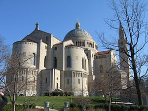 Basilique du Sanctuaire National de l'Immaculée Conception.jpg