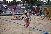 Deutsch: Beachhandball bei den Olympischen Jugendspielen 2018; Tag 5, 10. November 2018; Mädchen, Hauptrunde - Ungarn-Paraguay 2:0 English: Beach handball at the 2018 Summer Youth Olympics at 11 October 2018 – Girls Main Round – Hungary-Paraguay 2:0