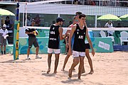 Deutsch: Beachvolleyball bei den Olympischen Jugendspielen 2018; Tag 11, 17. Oktober 2018; Jungen, Spiel um Platz 3 – Argentinien-Ungarn 2:0 (21–15/21–15) English: Beach volleyball at the 2018 Summer Youth Olympics at 17 October 2018 – Bronze Medal Match – Argentina-Hungary 2:0 (21–15/21–15)