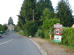 45 km/h à l'entrée de Belval, Ardennes.