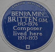 Blue plaque at 137 Cromwell Road in London Benjamin Britten 137 Cromwell Road blue plaque.jpg