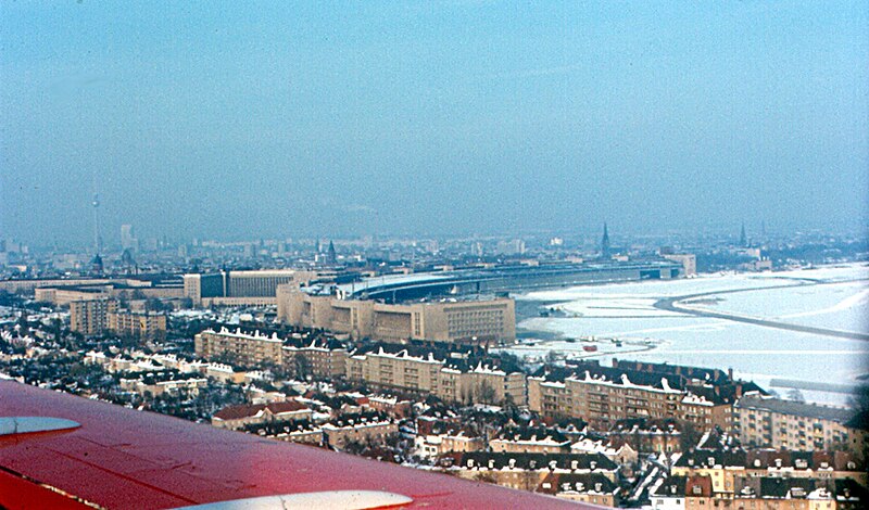 File:Berlin - Tempelhof Airport.jpg