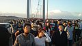 Люди зібралися біля мосту в районі Бешикташ 1 червня о 6:00.