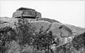 Bundesarchiv Bild 101I-113-0003-19, Nordeuropa, Küstenbatterie, Bunker.jpg