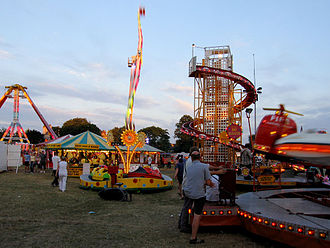 Cambridge Midsummer Fair on Midsummer Common, 2005 Cambridge Midsummer Fair.jpg