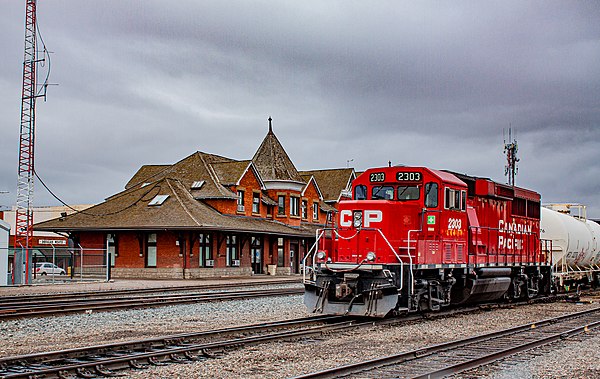 A Canadian Pacific Railway EMD GP20C-ECO, the product of a GP9 rebuild.