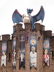 Cardiff Castle (Champions League Final 2017) 35174903946 fb876f1155 o.jpg