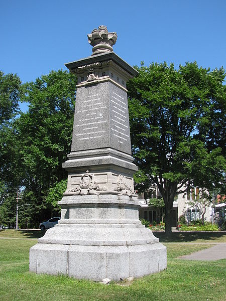 File:Cartier-Brébeuf monument.jpg