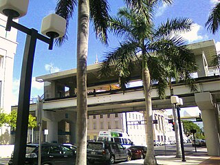 <span class="mw-page-title-main">College North station</span> Miami Metromover station