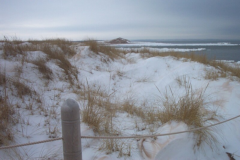 File:Covehead Beach, PEI National park (32754905248).jpg