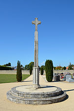 Croix hosannière dans le cimetière de Soullans