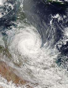 Larry making landfall on Queensland coast Cyclone Larry 20 mar 2006 0355Z.jpg