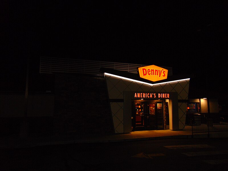 File:Denny's (New London, Connecticut) (36973835694).jpg