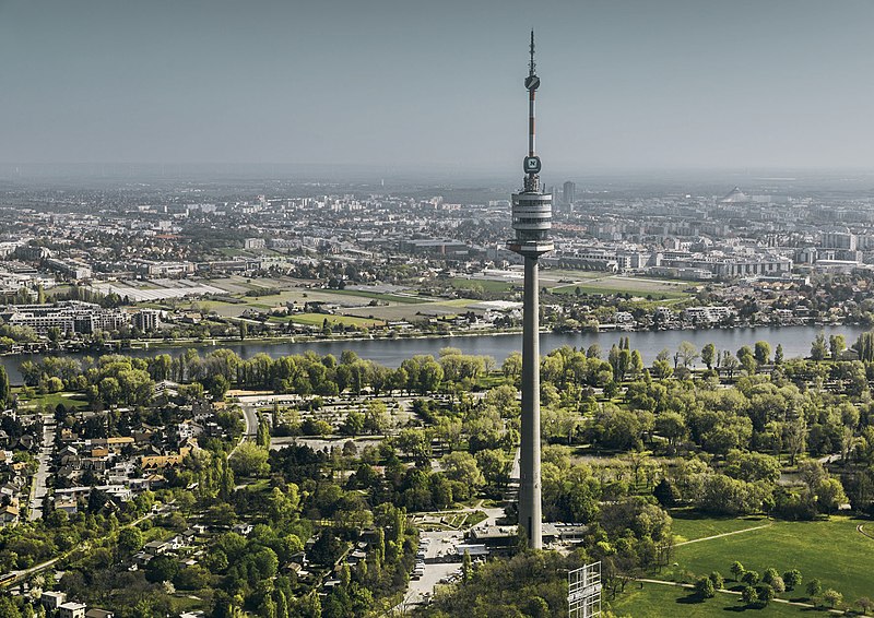 File:Donauturm - Wien.jpg