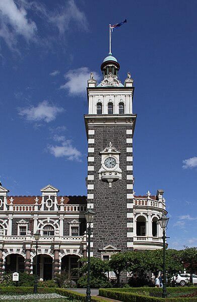 File:Dunedin Railway Station 3 (31351796602).jpg