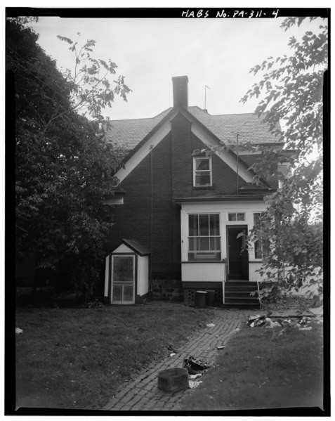 File:EXTERIOR, NORTH REAR - Arbuckle House, 140 East Fifth Street, Erie, Erie County, PA HABS PA,25-ERI,10-4.tif