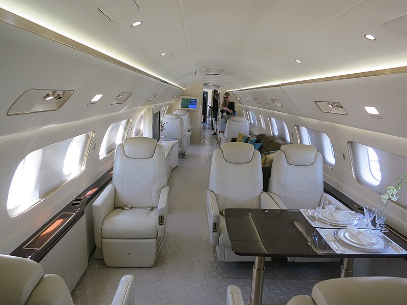 File:Embraer Lineage 1000 Interior of Middle Cabin.JPG