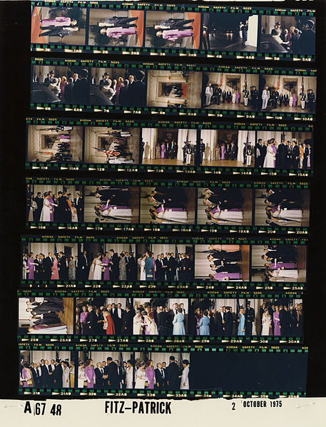 File:Ford A6748 NLGRF photo contact sheet (1975-10-02)(Gerald Ford Library).jpg