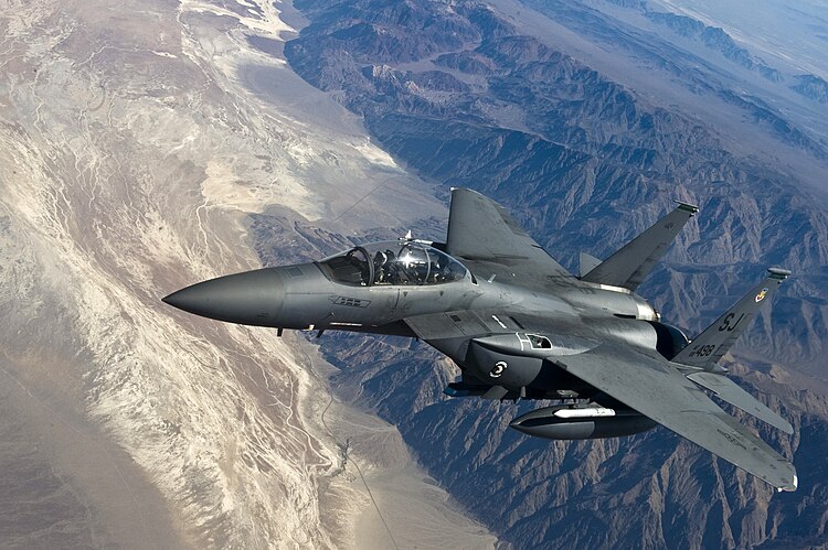 F-15E Strike Eagle из 335-й истребительной эскадрильи, авиабаза Сеймур Джонсон, Невада