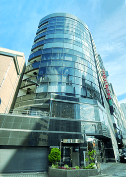 H.R.I株式会社が入居するD-Square Shinjuku