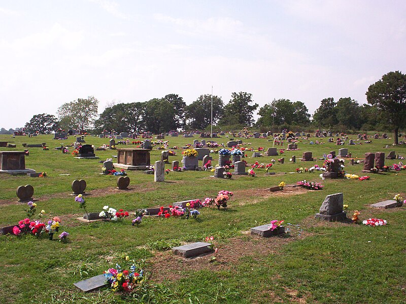 File:Holland Cemetery, Oklahoma.jpg