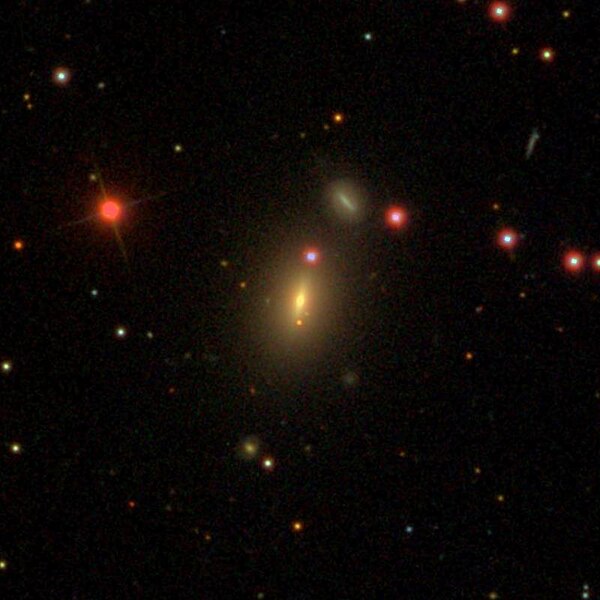 File:IC2382 - SDSS DR14.jpg