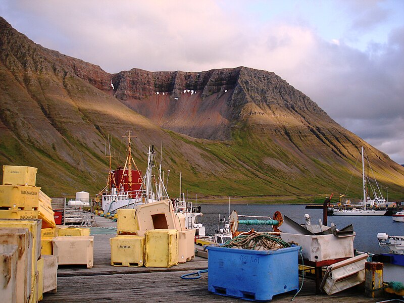 File:Isafjordur harbour.jpg