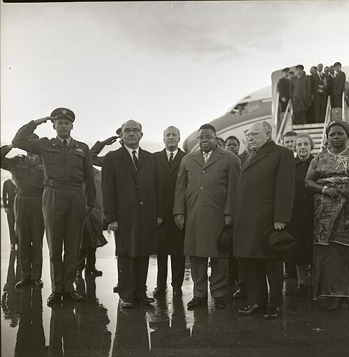 Shazar with Joseph Kasa-Vubu during his visit to Israel in 1963