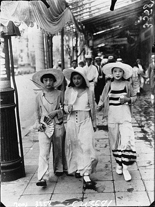 <span class="mw-page-title-main">Modern girl</span> Westernized Japanese women during the Interwar period
