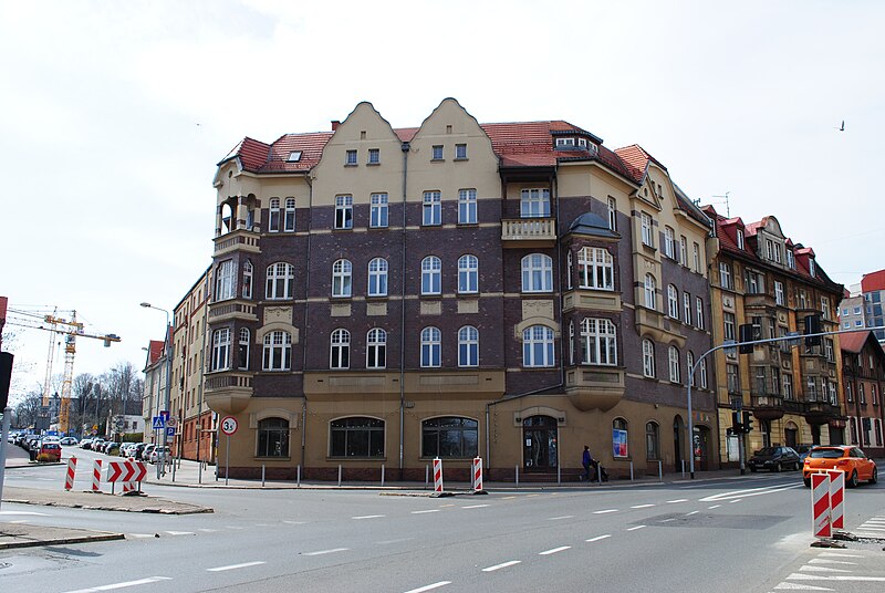 File:Katowice-Śródmieście S - ul. Mikołowska (5).jpg