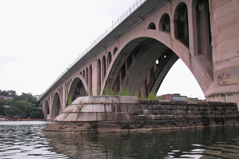 File:Key Bridge, viewed from the river -04- (50865743676).png